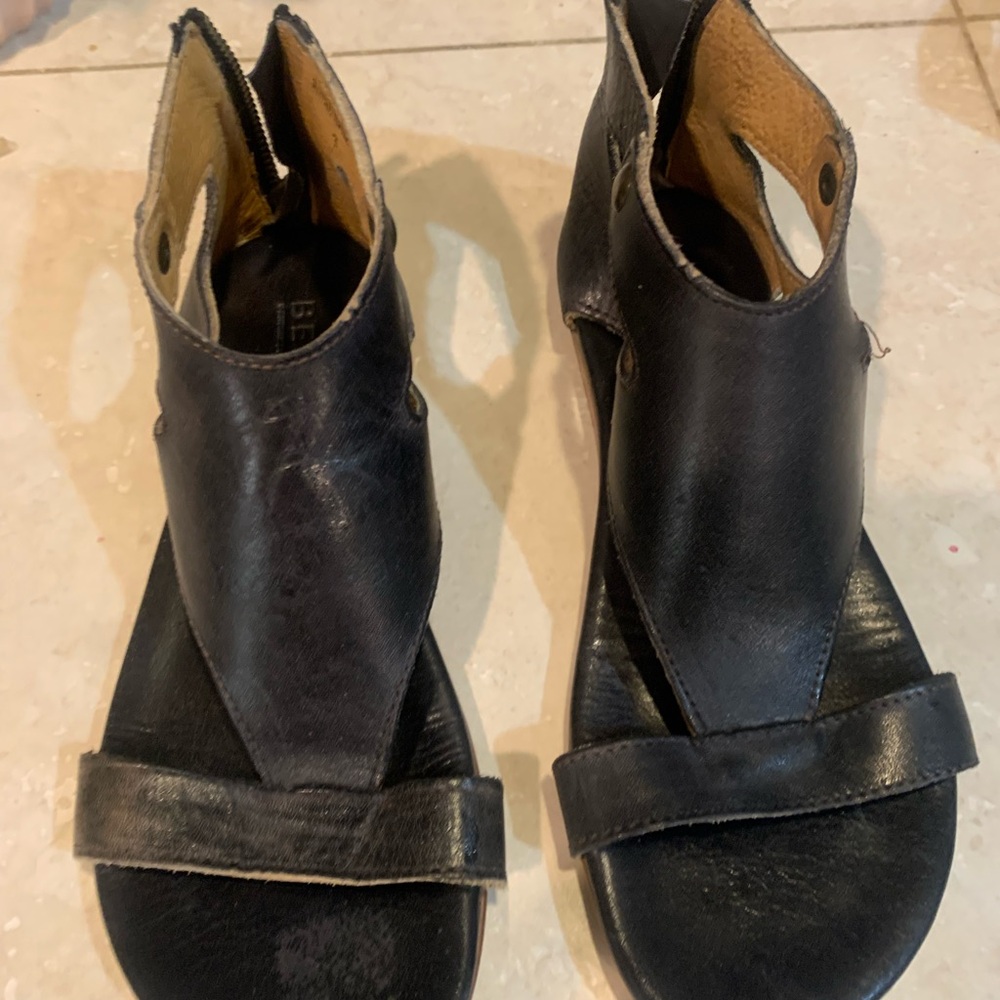 Black Leather Women's Sandals Black Bed Stu